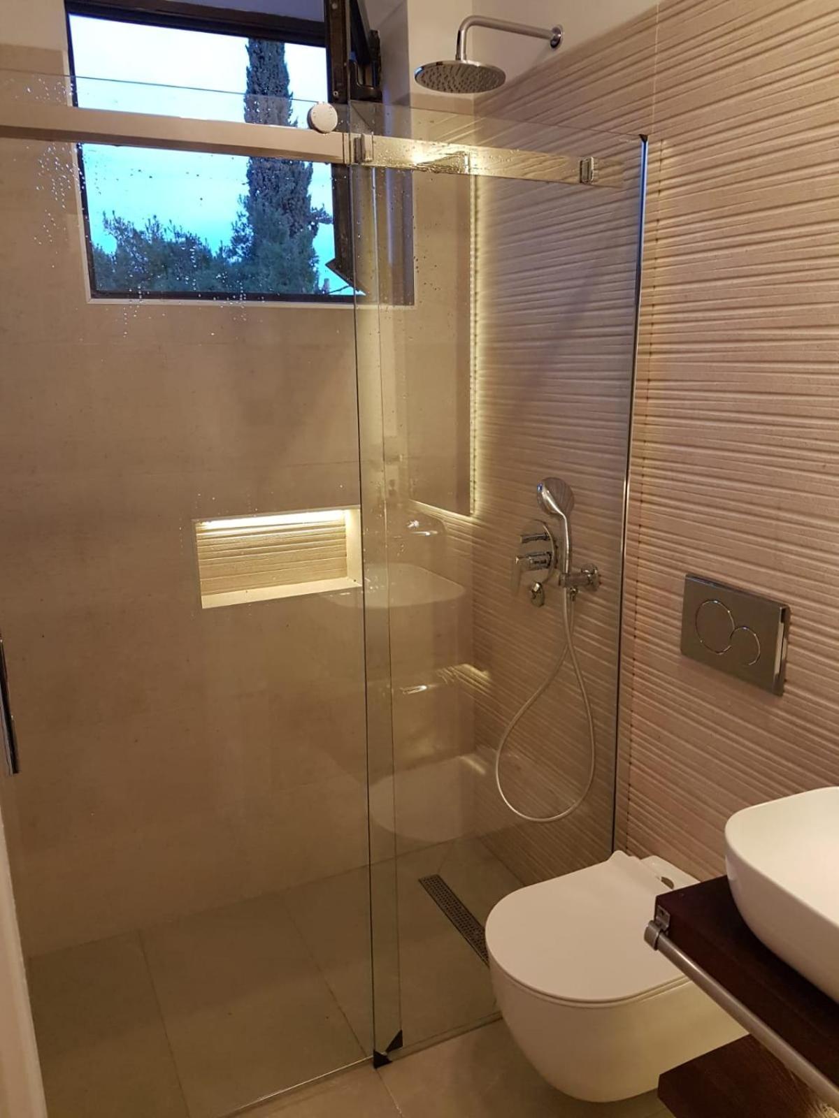 Golden View Luxury Apartment Maslinica Exterior photo